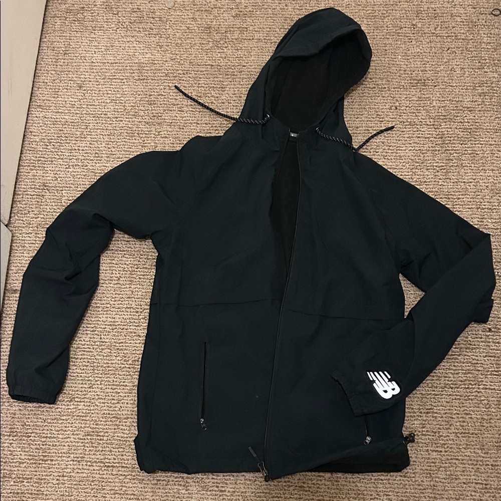 New Balance Men's Black Windbreaker Jacket (Small)